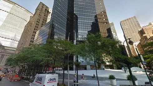 lease office 101 park avenue