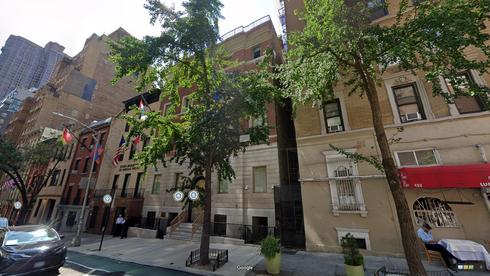 lease office 136 east 39th street