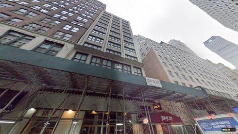 lease office 15-17 west 44th street