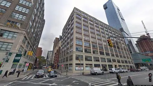 lease office 150 varick street