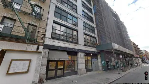 lease office 180 mott street