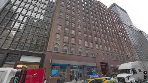 rent office 205 east 42nd street