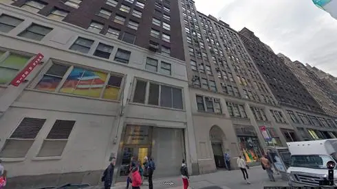 lease office 261 west 35th street