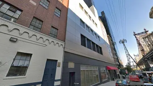 lease office 409 east 60th street